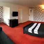 The Highfield 3*