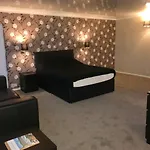 The Highfield 3*