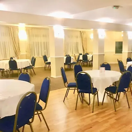 The Highfield 3* Bradford (West Yorkshire)