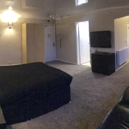 The Highfield 3* Bradford (West Yorkshire)