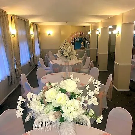 The Highfield 3* Bradford (West Yorkshire)