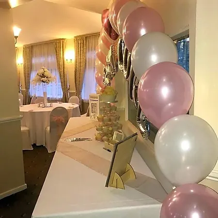 The Highfield 3* Bradford (West Yorkshire)