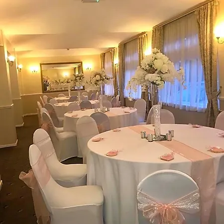 The Highfield 3* Bradford (West Yorkshire)