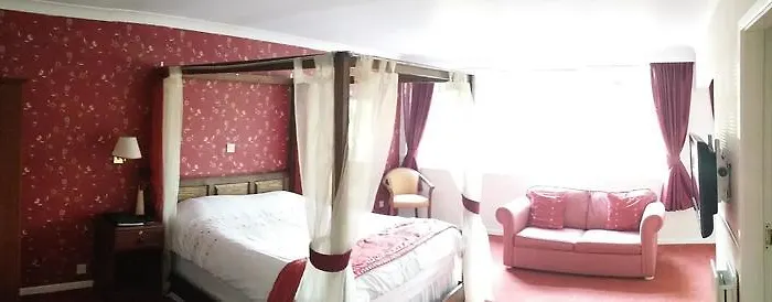 The Highfield 3* Брадфорд