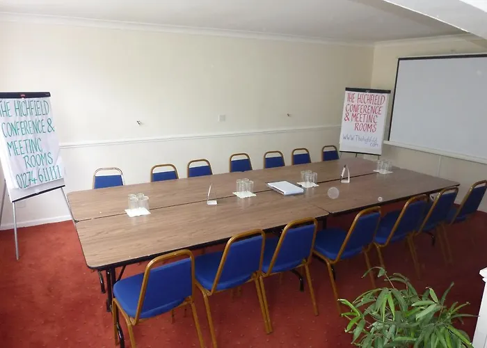 The Highfield Брадфорд