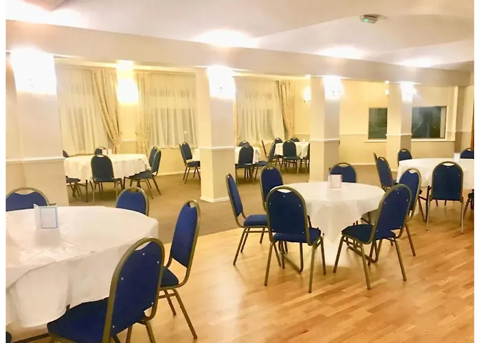 The Highfield 3* Bradford (West Yorkshire)