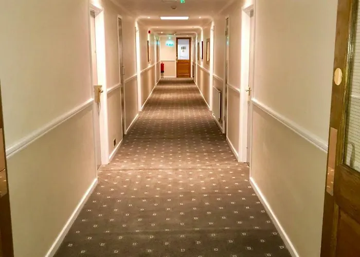 The Highfield 3* Bradford (West Yorkshire)